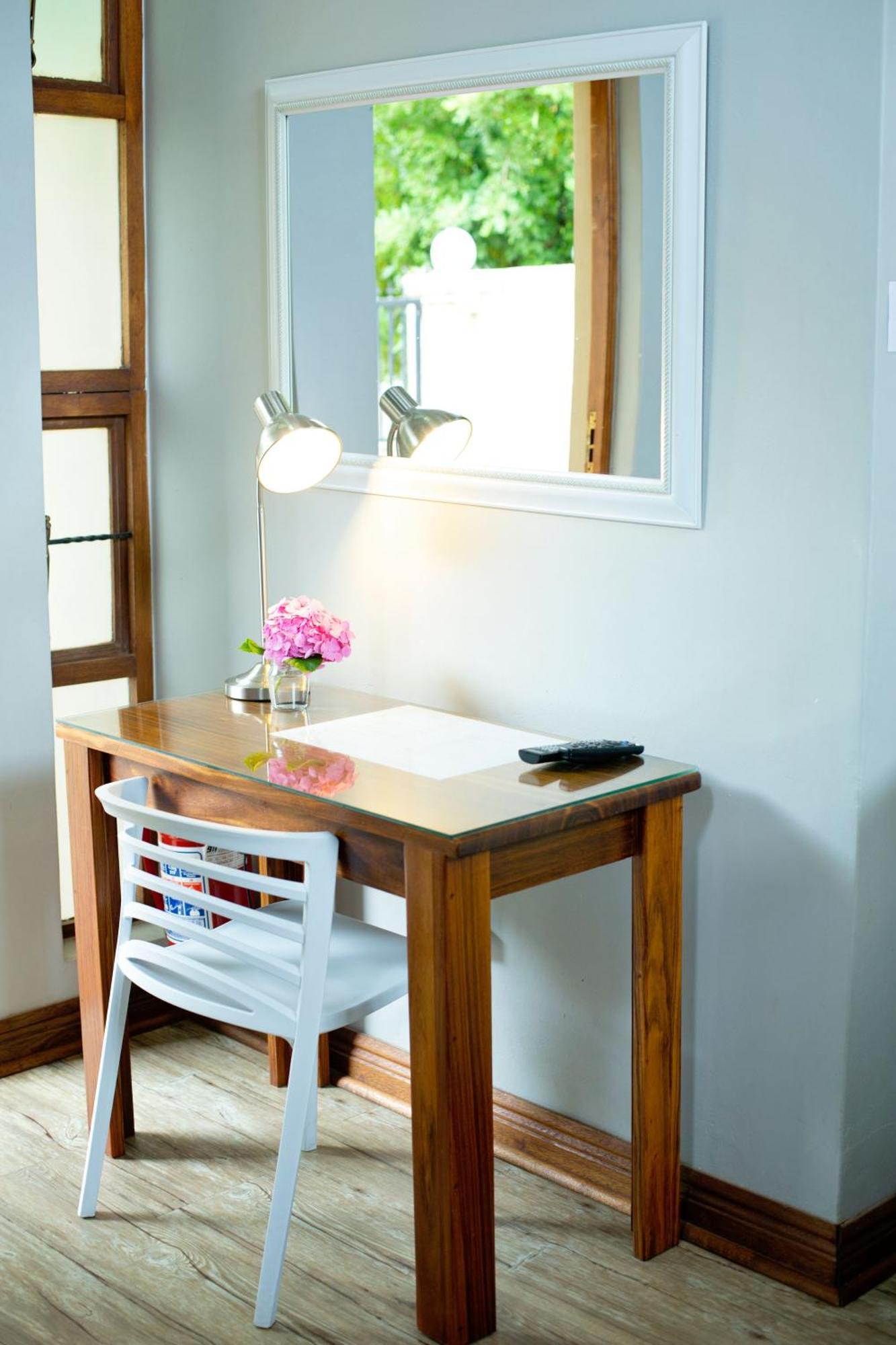 Crisp Guest Rooms Блоемфонтейн Екстериор снимка