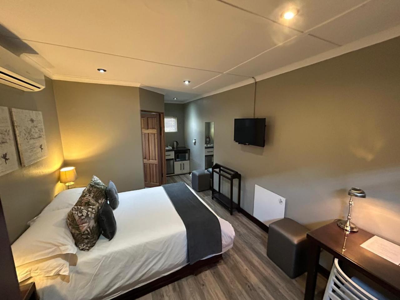 Crisp Guest Rooms Блоемфонтейн Екстериор снимка